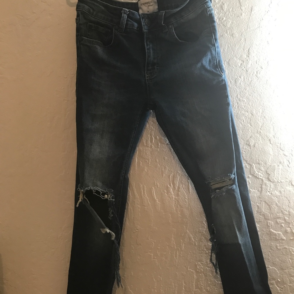 Distressed Medium Wash